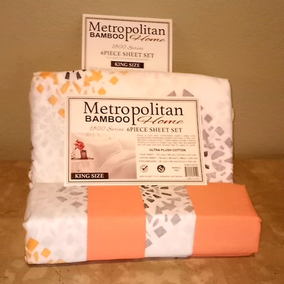 Metropolitan Bamboo Peach Abstract Print King Sheet Set⦠- Picture 7 of 12